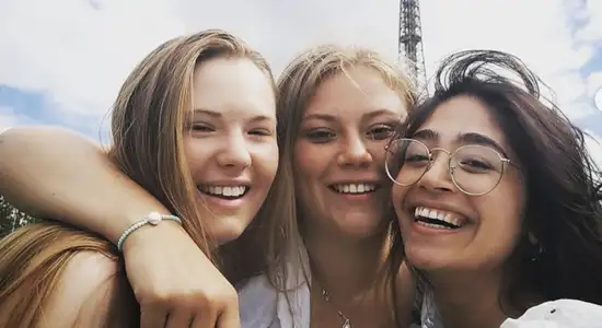 friends au pair in France